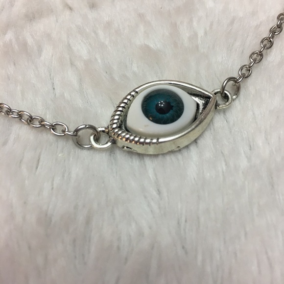 (P2) Eye Necklace - Picture 3 of 6